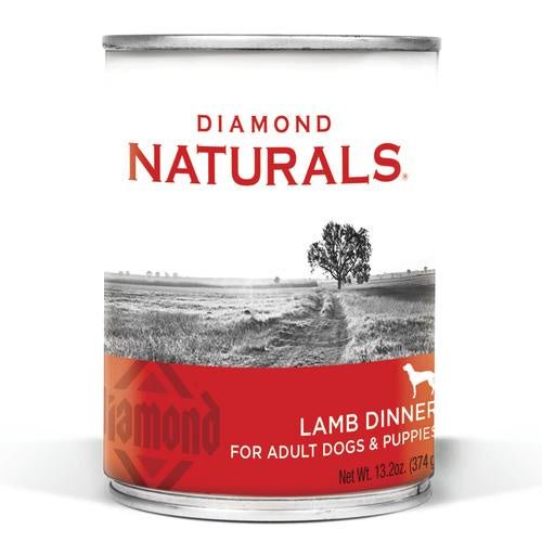 A can of Diamond Naturals Lamb Dinner wet dog food for adult dogs and puppies.