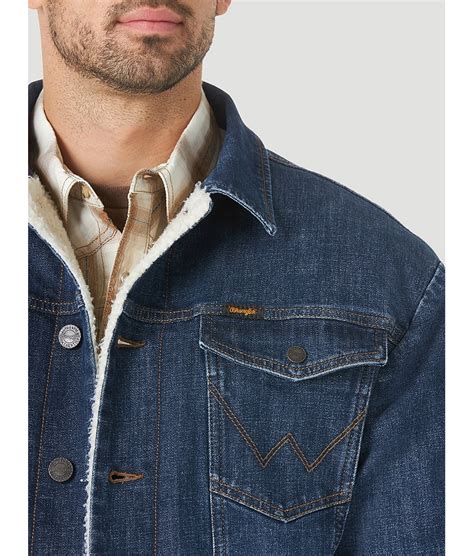 Wrangler Men's Retro Sherpa-Lined Denim Jacket - Frontier, collar and chest pocket detail